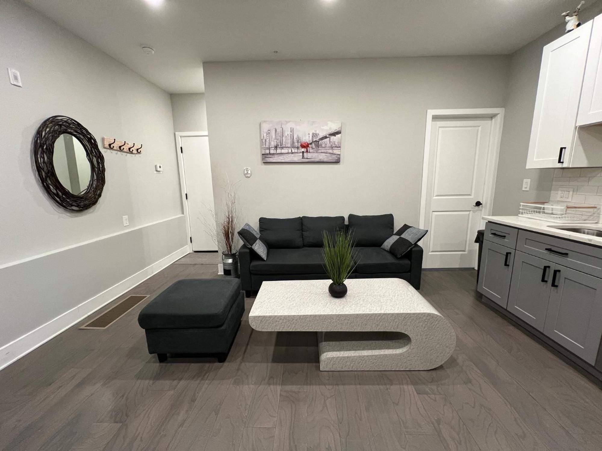 Apartamento Charming 3Br 2Ba With Private Patio Filadelfia Exterior foto
