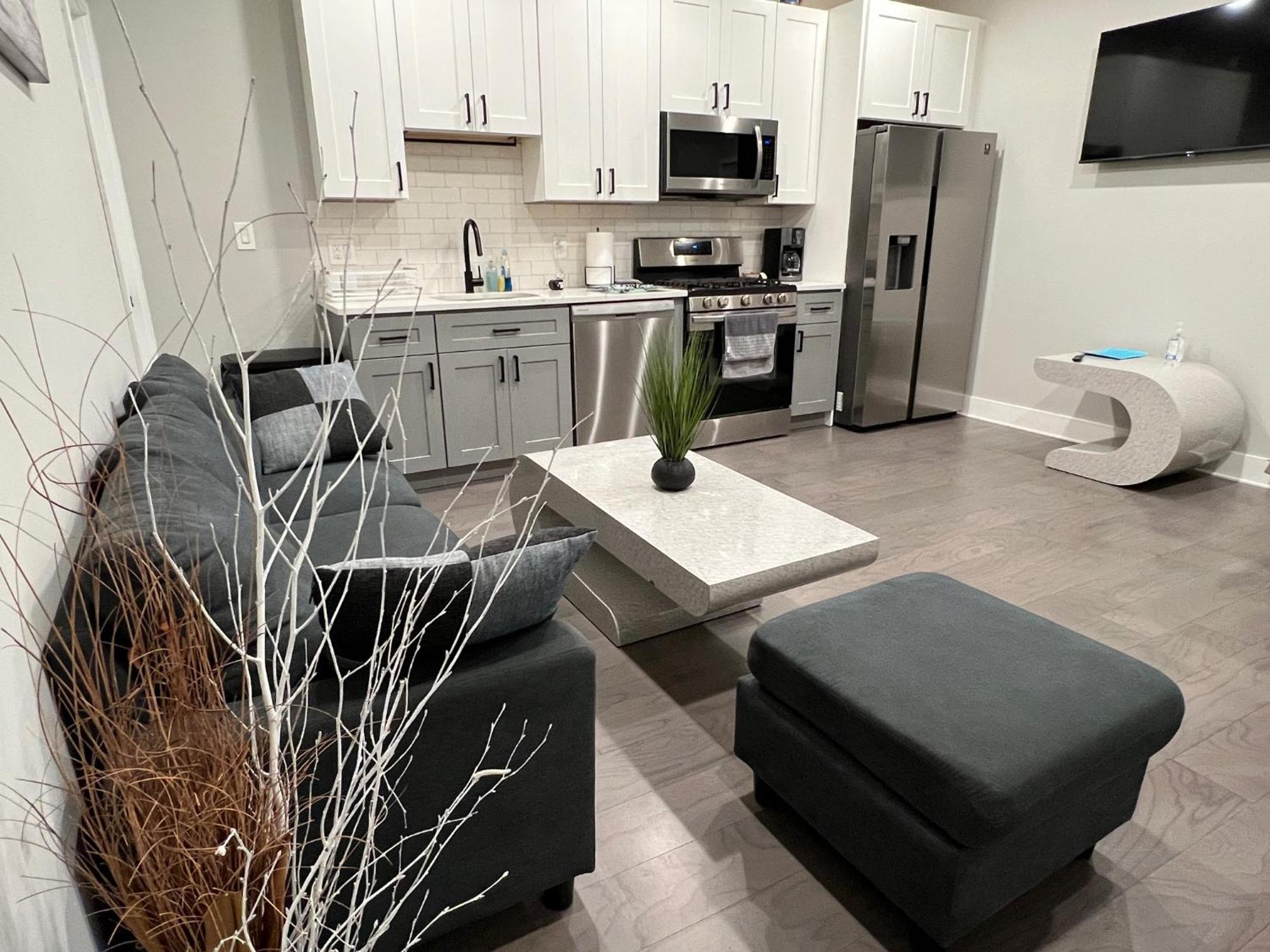 Apartamento Charming 3Br 2Ba With Private Patio Filadelfia Exterior foto